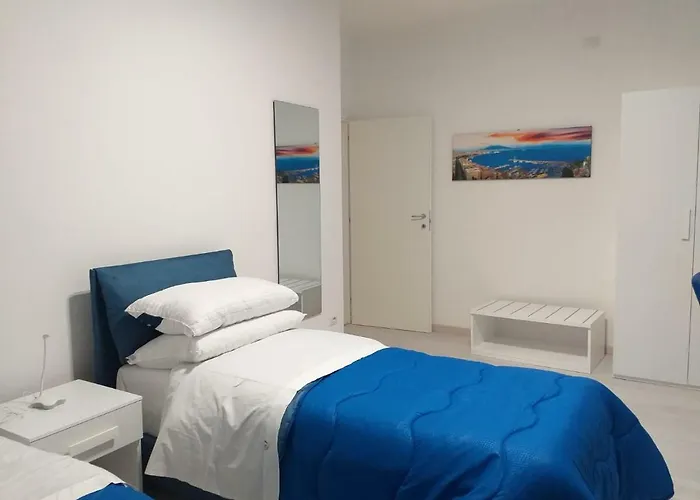 Apartment Blue Eyes *